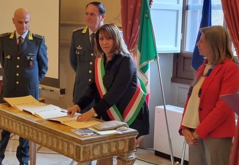 Siglato protocollo d’intesa tra sindaci e Guardia di Finanza