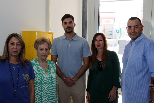 La famiglia Colomba ha donato un defibrillatore al Comune di Erice