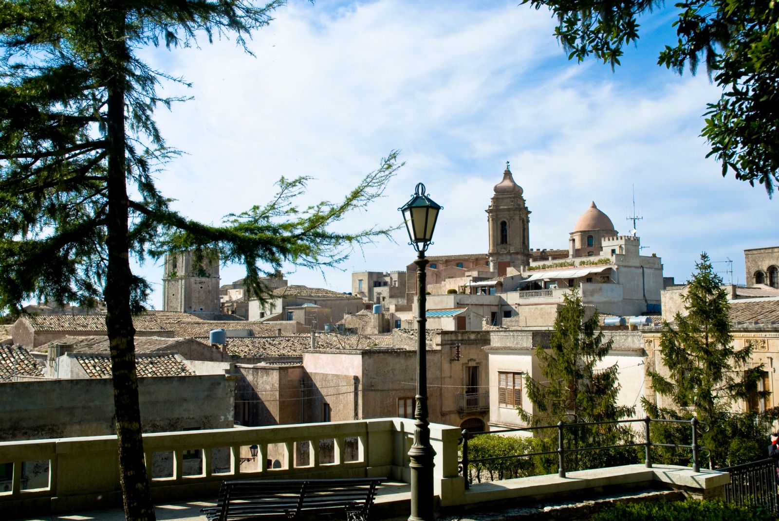 Potenziata la copertura del segnale di telefonia al centro storico di Erice