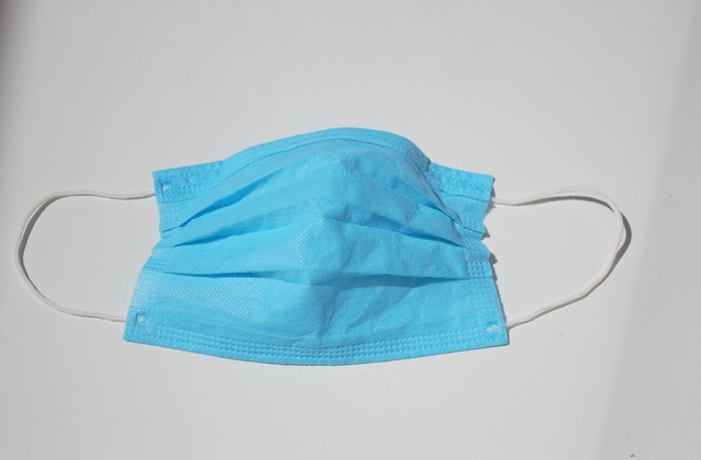 surgical-mask-4966487_1920