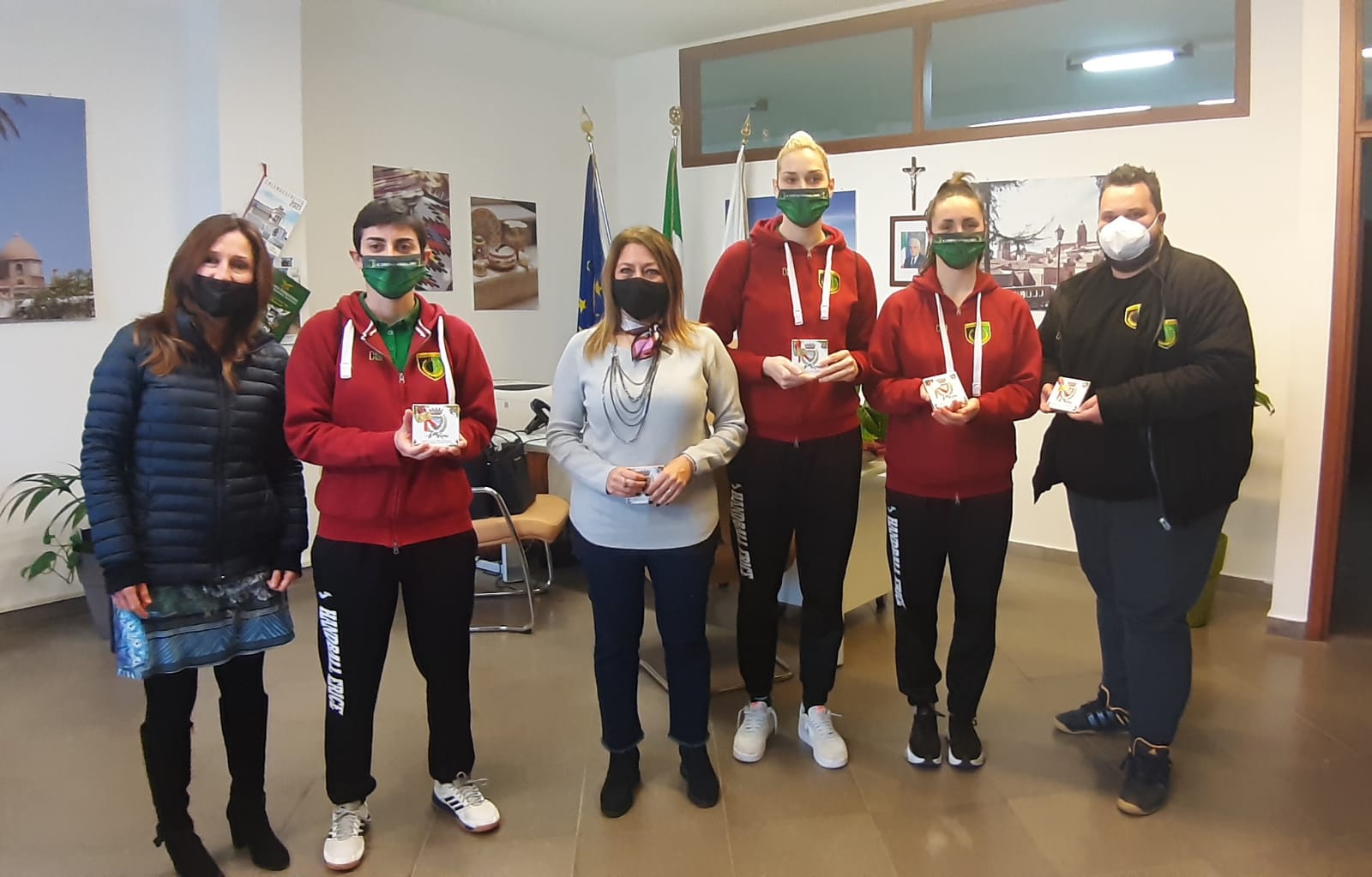 Consegnato un riconoscimento alla Handball Erice per il terzo posto ottenuto in Coppa Italia