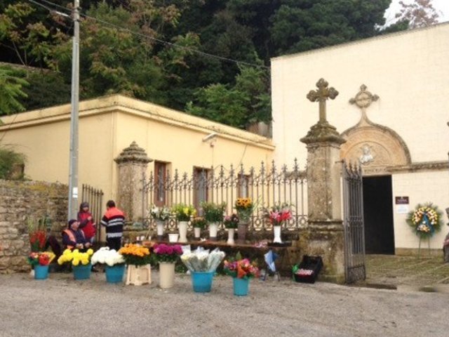 Divieto di ingresso per autovetture ed automezzi nel Cimitero comunale dal 16 marzo al 10 aprile 2021