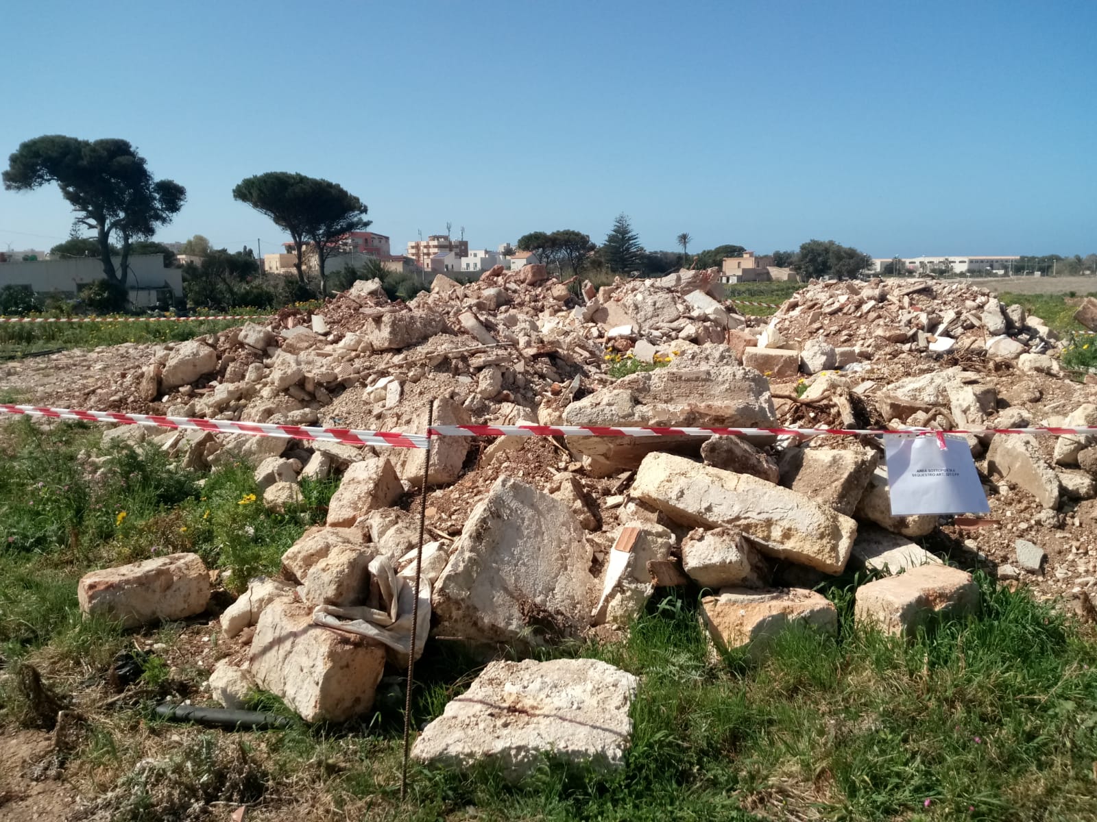 Erice, sequestrata una discarica abusiva in localita’ san cusumano